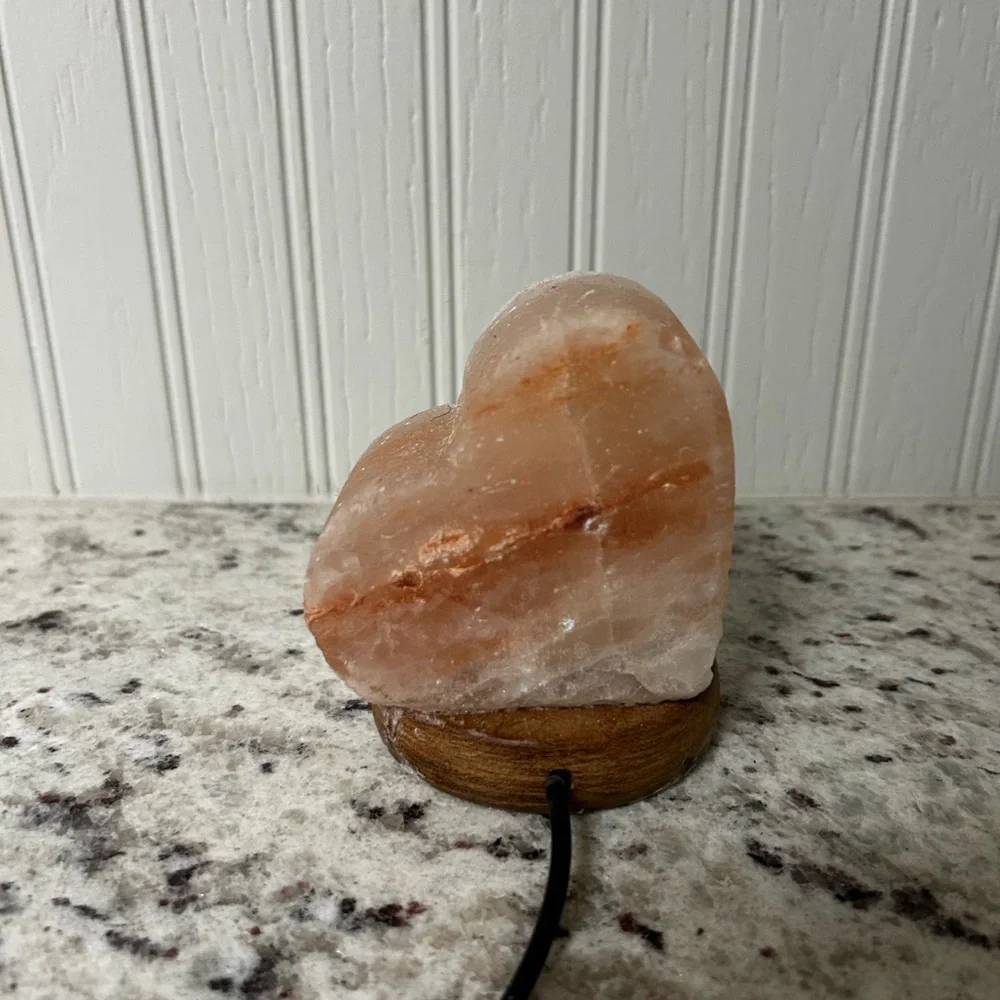 Heart Shaped USB Salt Lamp - Picture 6 of 9